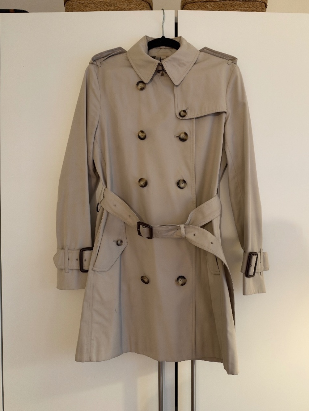 Burberry London Classic Beige Trench Coat Made in England US 4